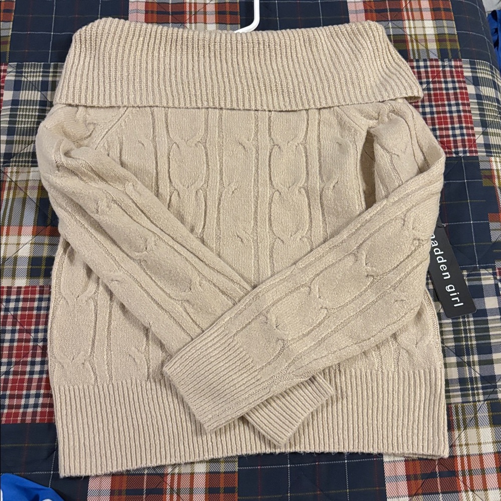 Madden Girl Beige Off-Shoulder Cable Knit Sweater - Picture 5 of 6